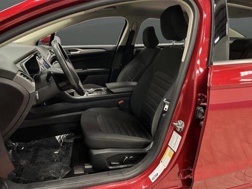 2020 Ford Fusion Hybrid SE