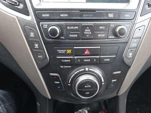 2017 Hyundai SANTA FE SE Ultimate