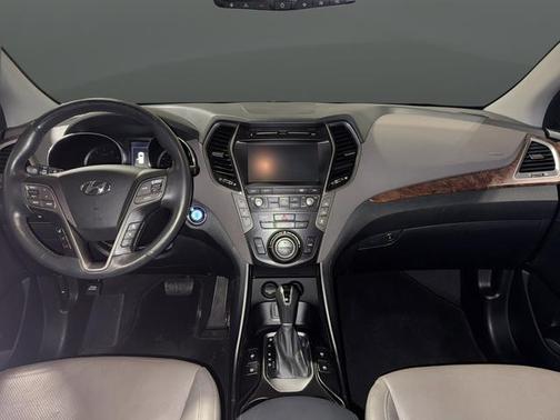 2017 Hyundai SANTA FE SE Ultimate