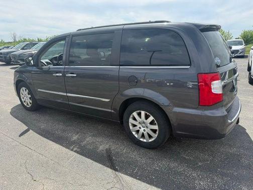 Granite Crystal Metallic Clearcoat 2015 Chrysler Town & Country Touring