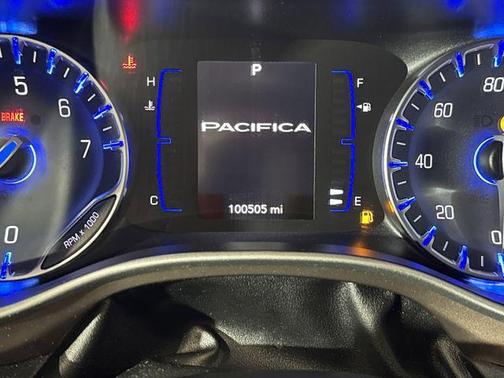 2019 Chrysler Pacifica Touring L