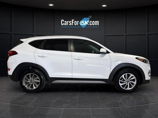 2017 Hyundai TUCSON SE