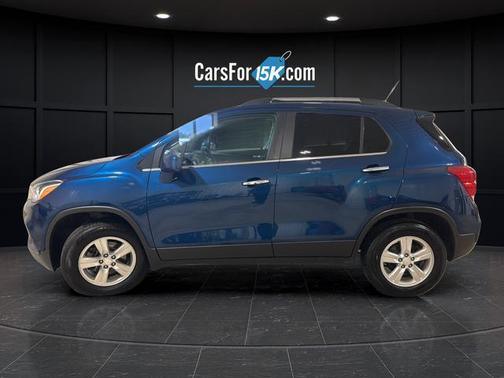 Pacific Blue Metallic 2019 Chevrolet Trax LT