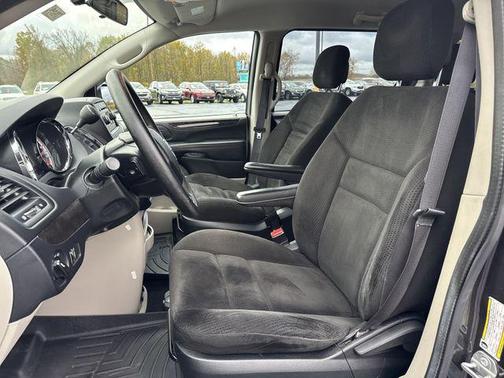 2016 Dodge Grand Caravan AVP/SE