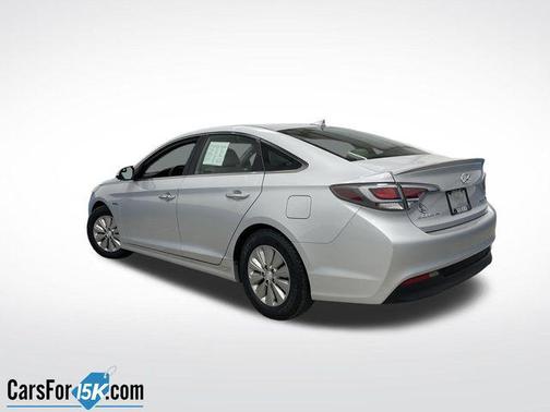2016 Hyundai SONATA Hybrid SE
