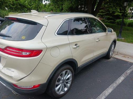 Tan 2018 Lincoln MKC Select