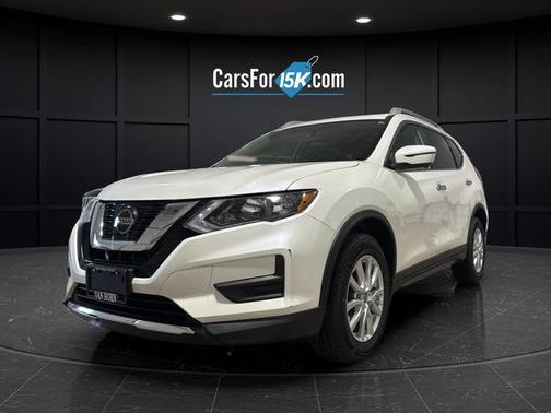 Pearl White 2018 Nissan Rogue SV