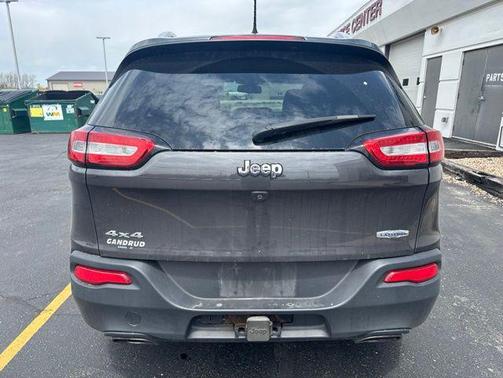 Granite Crystal Metallic Clearcoat 2017 Jeep Cherokee Latitude