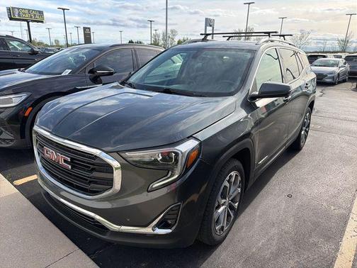 Graphite Gray Metallic 2019 GMC Terrain SLT