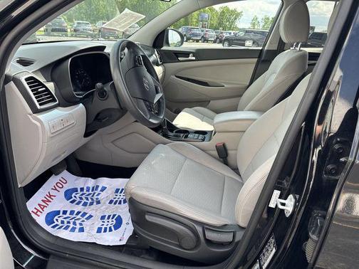 2019 Hyundai TUCSON SE