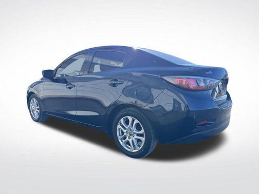 2017 Toyota Yaris iA Base