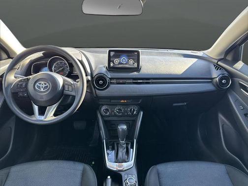 2017 Toyota Yaris iA Base