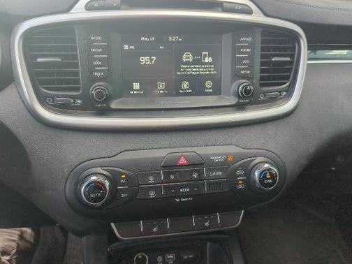Blaze Blue 2018 Kia Sorento LX