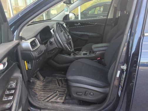 Blaze Blue 2018 Kia Sorento LX