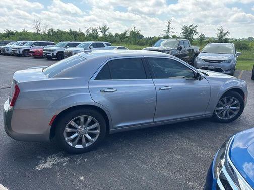 2018 Chrysler 300 Limited