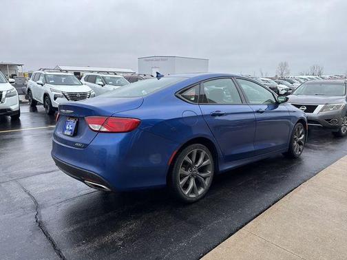 2015 Chrysler 200 S