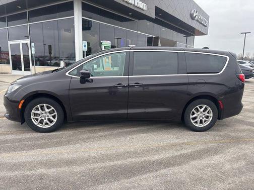 2017 Chrysler Pacifica Touring