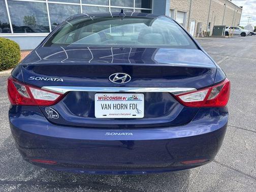 2012 Hyundai SONATA GLS