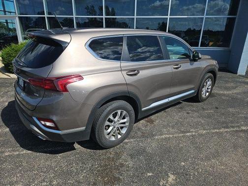 2019 Hyundai SANTA FE SE 2.4