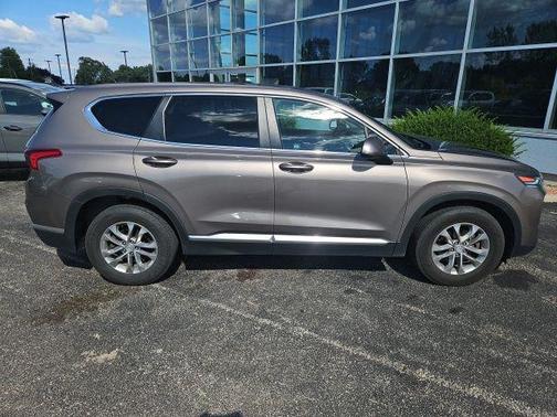 2019 Hyundai SANTA FE SE 2.4