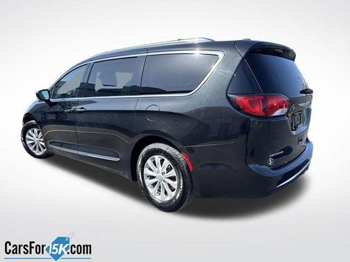 2018 Chrysler Pacifica Touring-L