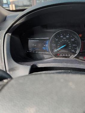 Magnetic 2016 Ford Explorer XLT