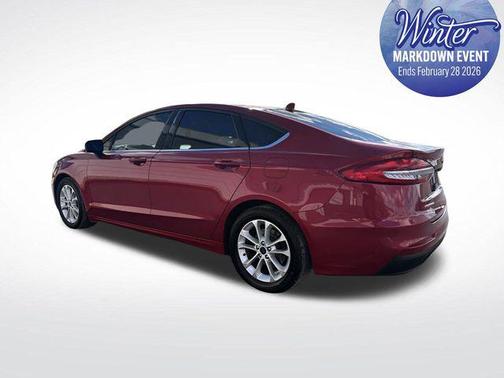 2020 Ford Fusion SE