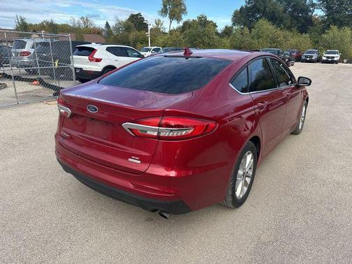 2020 Ford Fusion SE