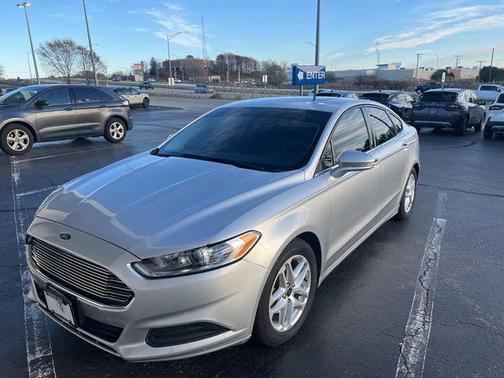 2015 Ford Fusion SE