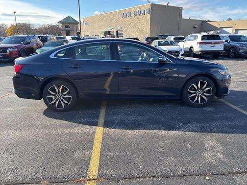 2017 Chevrolet Malibu 1LT