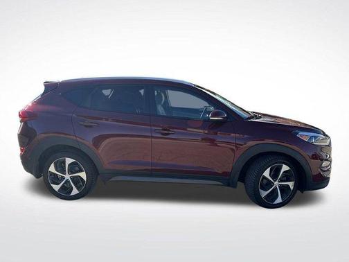 2016 Hyundai TUCSON Sport