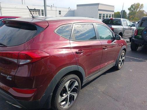 2016 Hyundai TUCSON Sport