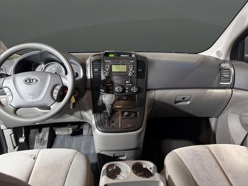 2012 Kia Sedona LX