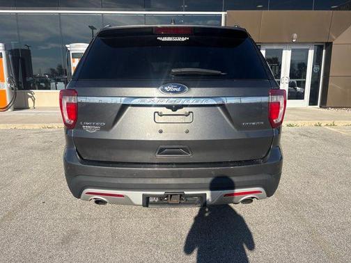 Magnetic 2017 Ford Explorer Limited