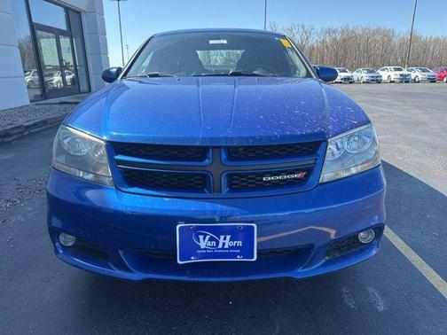 Blue Streak Pearlcoat 2013 Dodge Avenger SXT
