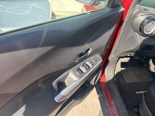 2018 Nissan Kicks SV