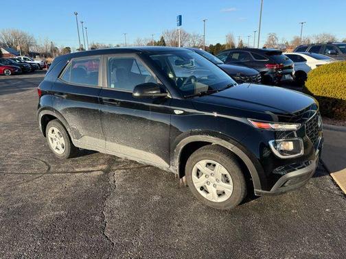 2020 Hyundai VENUE SE