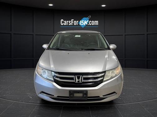 Lunar Silver Metallic 2016 Honda Odyssey SE