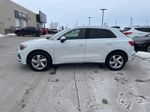 2020 Audi Q3 45 Premium