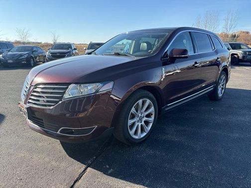 2017 Lincoln MKT Elite