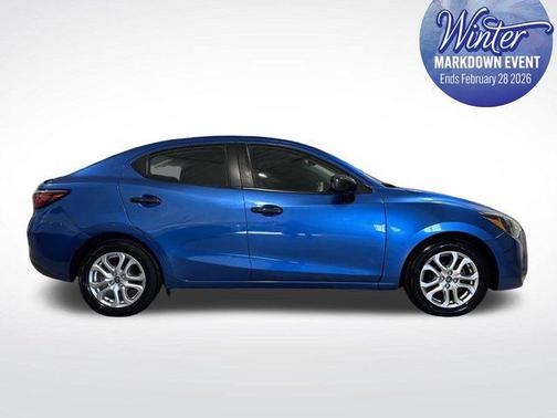 2017 Toyota Yaris iA Base