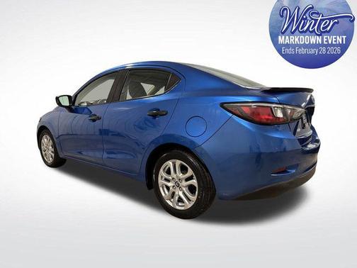 2017 Toyota Yaris iA Base