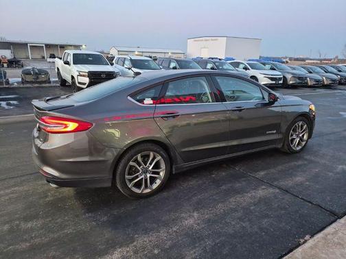 2017 Ford Fusion Hybrid SE