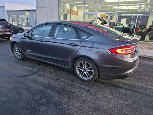 2017 Ford Fusion Hybrid SE