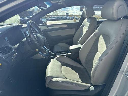 2017 Hyundai SONATA Sport 2.0T