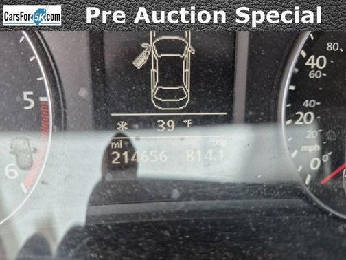 2013 Volkswagen Passat 2.0 TDI SE w/ Sunroof