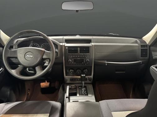 2009 Jeep Liberty Sport