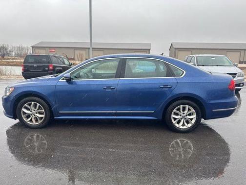 2017 Volkswagen Passat 1.8T S