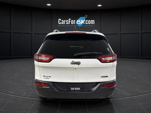 Bright White Clearcoat 2015 Jeep Cherokee Latitude