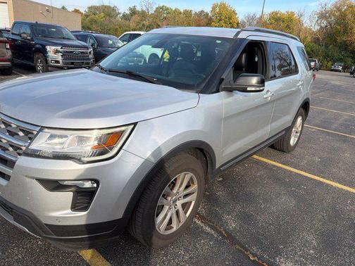 Ingot Silver 2018 Ford Explorer XLT